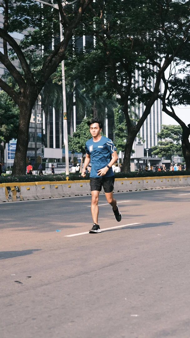 7 Cara Memilih Sepatu Running yang Benar Biar Lari Makin Nyaman